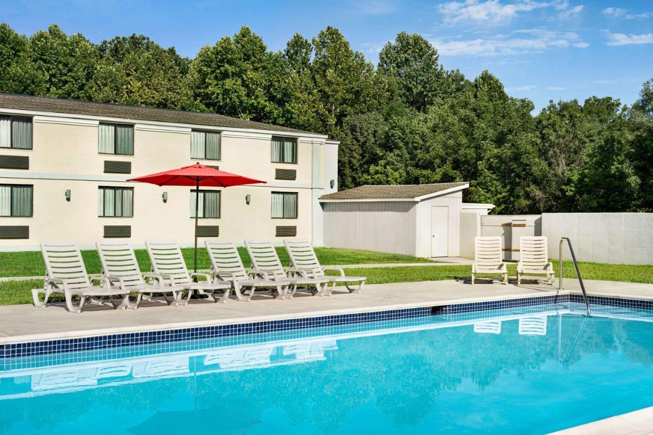 Ramada By Wyndham Allentown Bethlehem Eksteriør billede