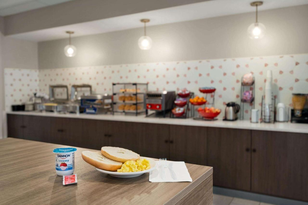 Ramada By Wyndham Allentown Bethlehem Eksteriør billede